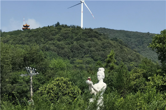 山顶公园一角 朱江淼摄影_副本.jpg