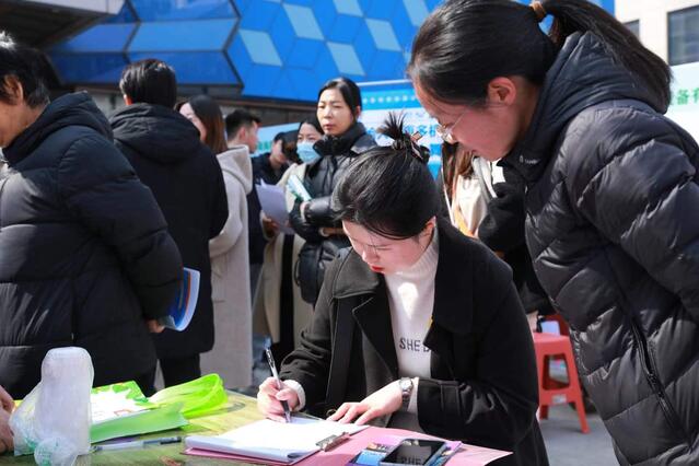 2024年春风行动专场招聘会现场 朱江淼提供.jpg